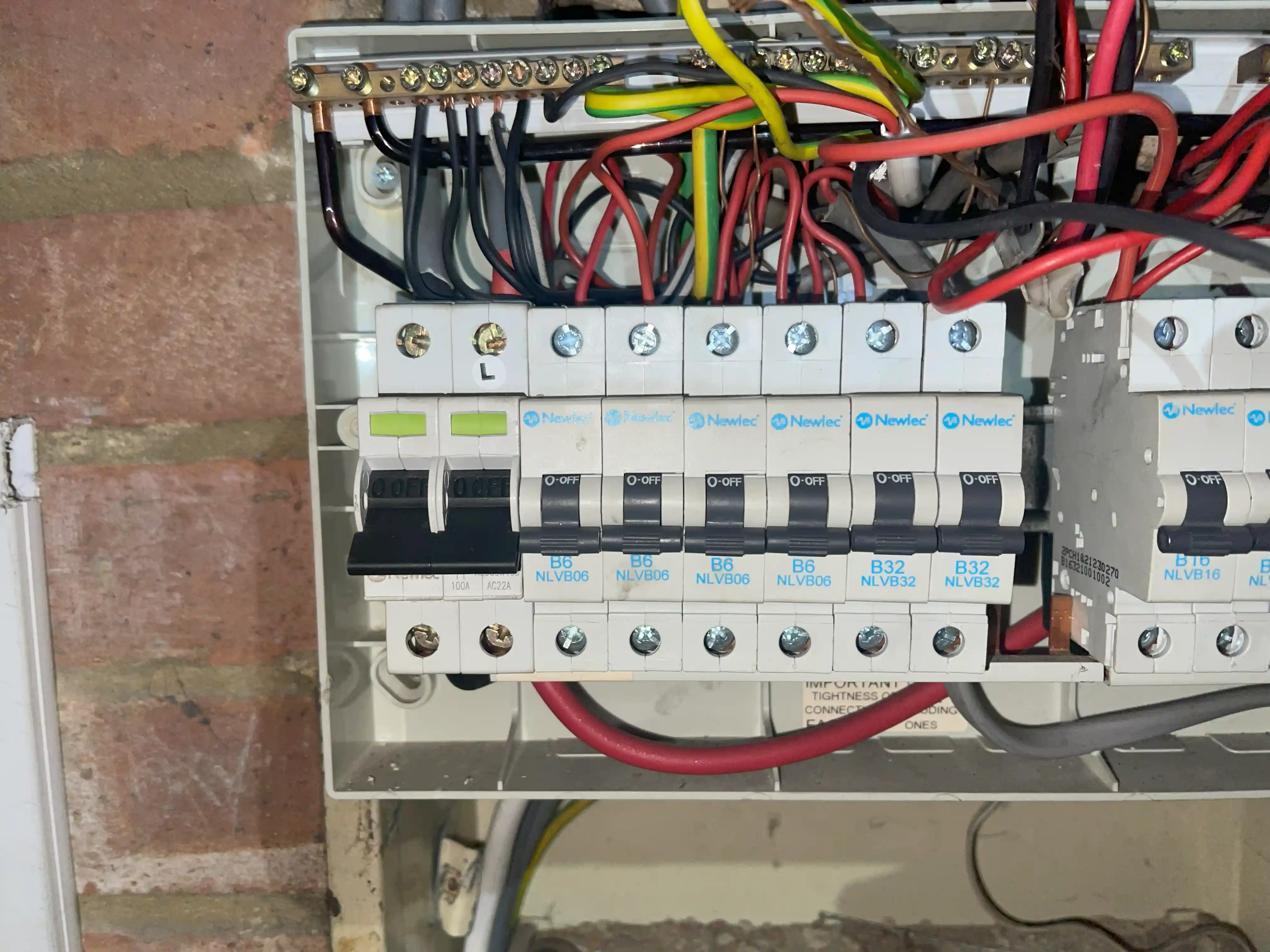 Emergency Electrician 24 hour Hornchurch